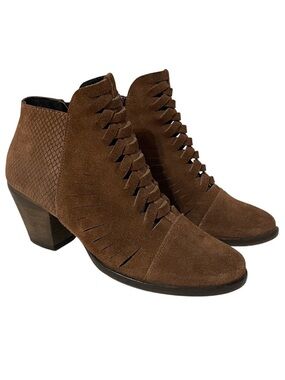 Free People Women's Ankle Booties Boho Chic Suede Block Heel sz 7.5 Dark Brown
